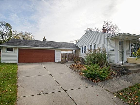 2nd image of 90 Pearce Dr