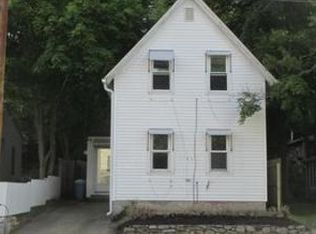 147 Summer St, Plymouth, MA 02360