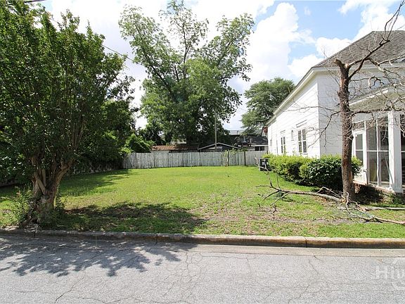 2nd image of 10 W Inman Street