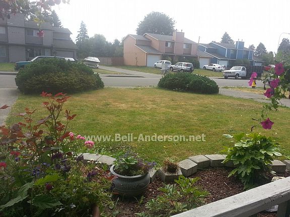 3rd image of 2009 C St SE