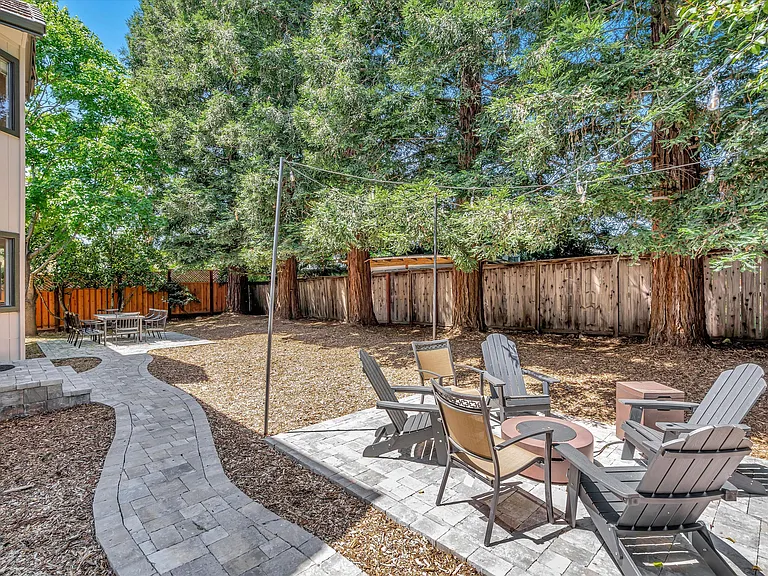 133 Madrid Way — Photo 45