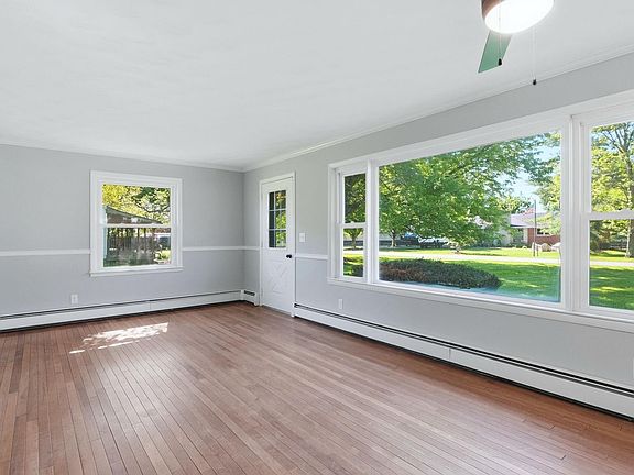 4th image of 9075 E Orchard Ln