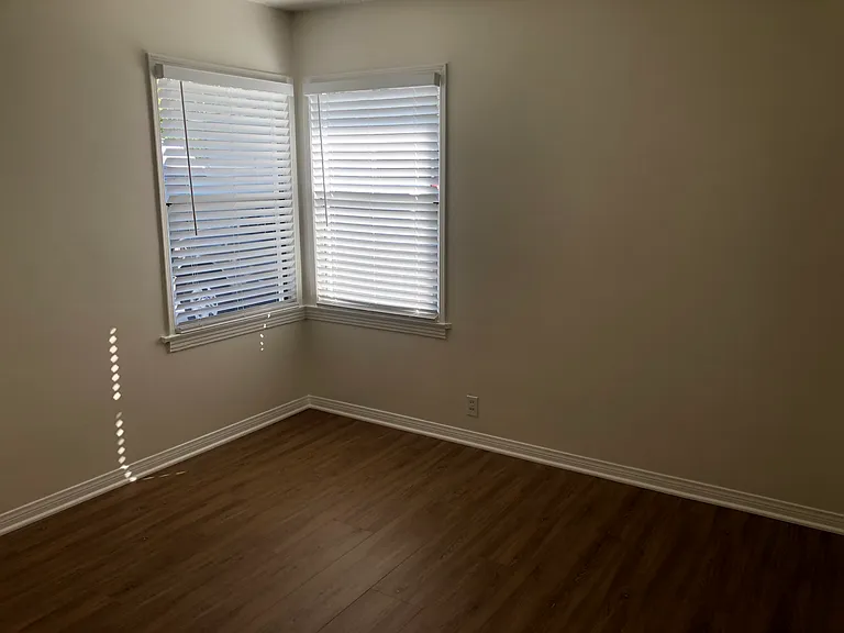 10828 Montecito Dr — Photo 1