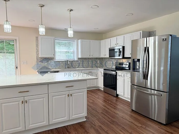 508 Stonecreek Dr — Photo 15