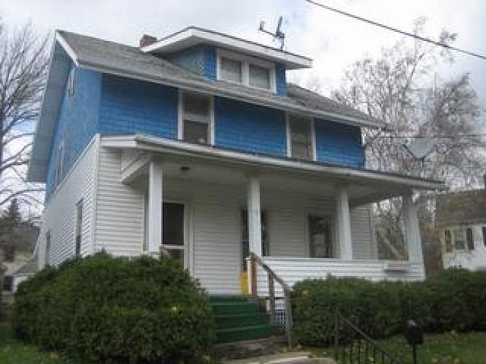 1st image of 114 McDaniel Ave