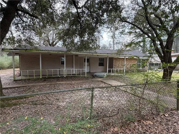 3006 E Martin Ln, Pineville, LA 71360