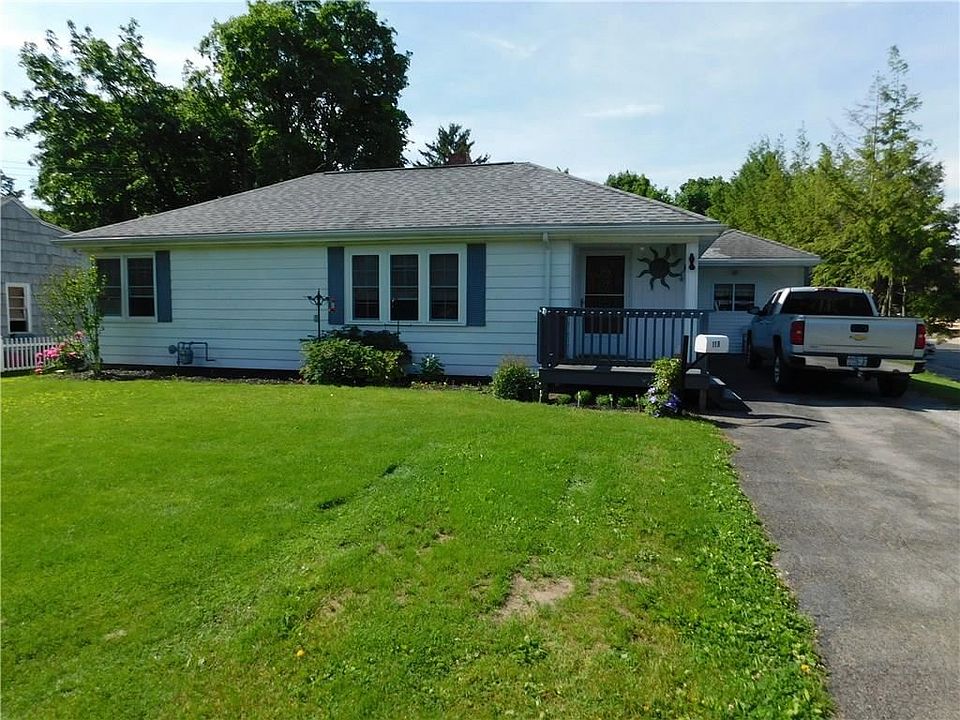 1st image of 115 Rose Dr