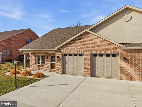 2nd image of 13428 Marquise Dr