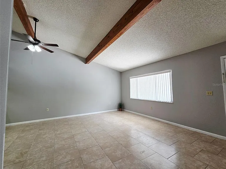 104 Mayfair Pl SW — Photo 3