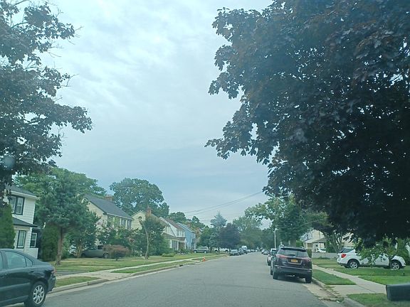 4th image of 131 Parsons Dr