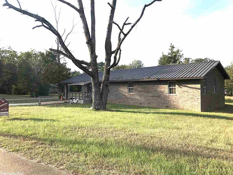 1st image of 318 Georgia St