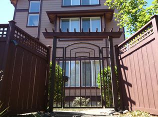 5625 35th Ave SW, Seattle, WA 98126