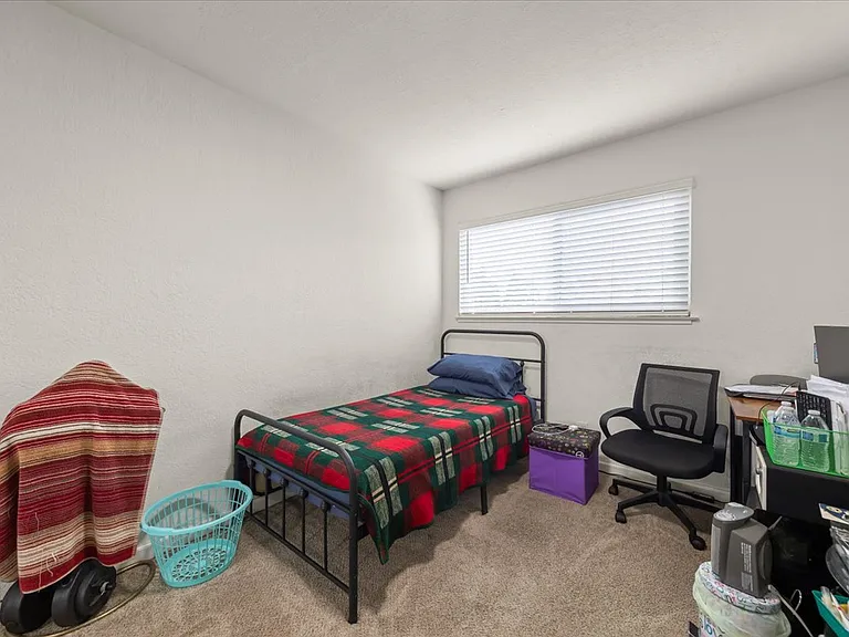 20324 Forest Ave #10 — Photo 8