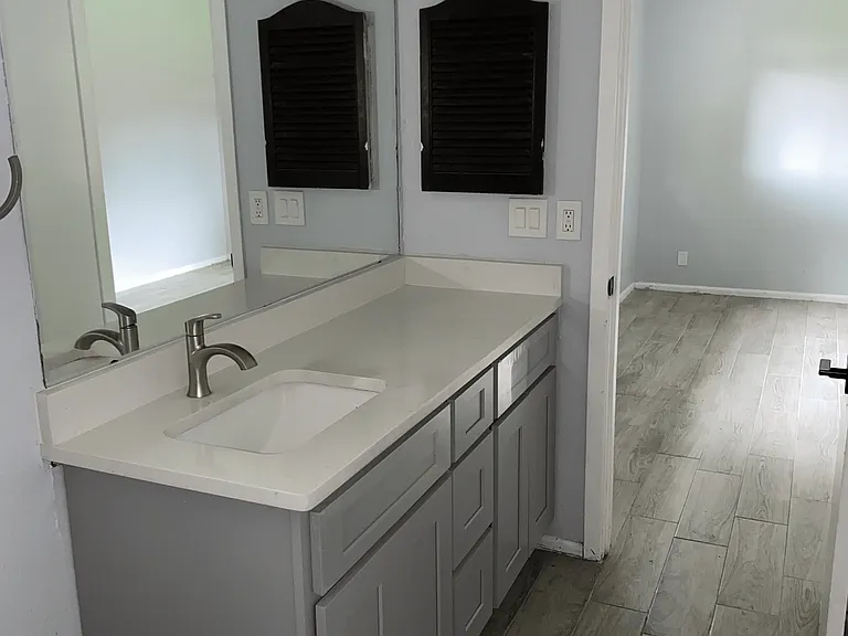 9455 Valley Dale St — Photo 1