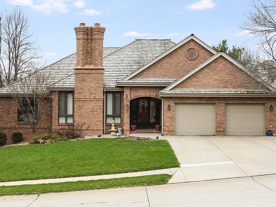 1st image of 4701 Dumfries Dr