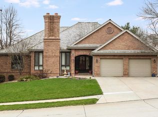 4701 Dumfries Dr, Omaha, NE 68157