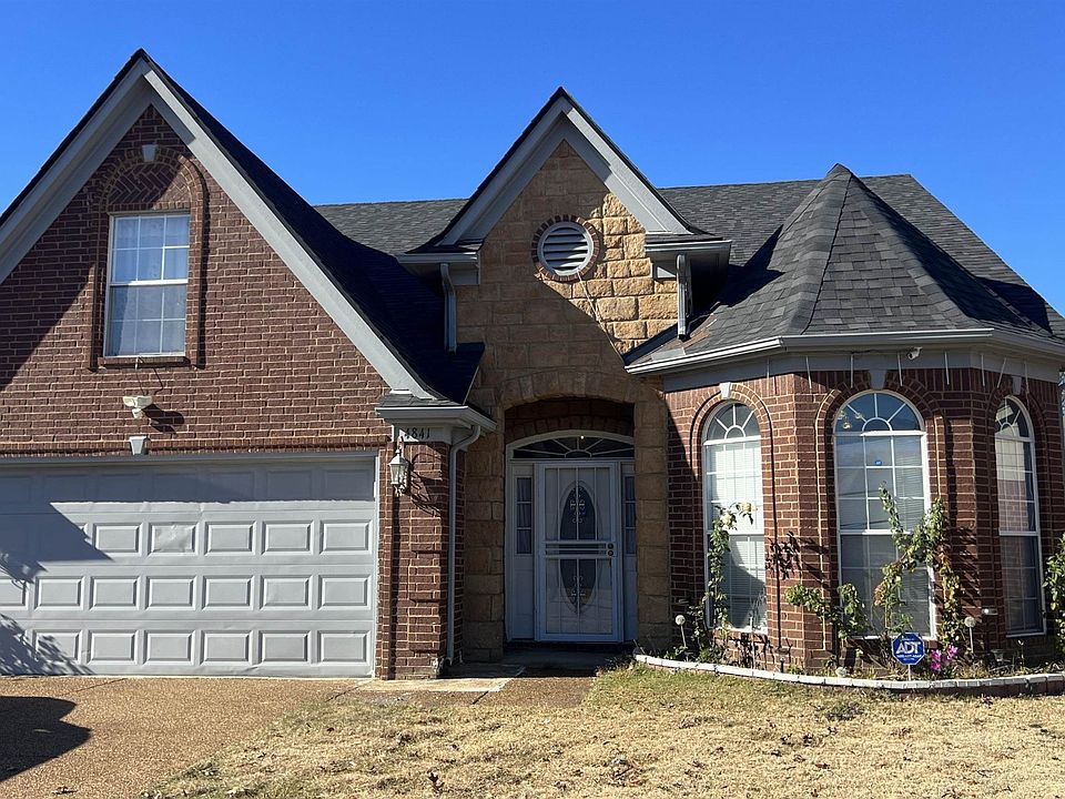 1st image of 4841 Bloomfield Dr