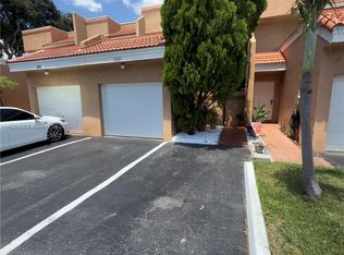 1651 SW 120th Ave, Pembroke Pines, FL 33025