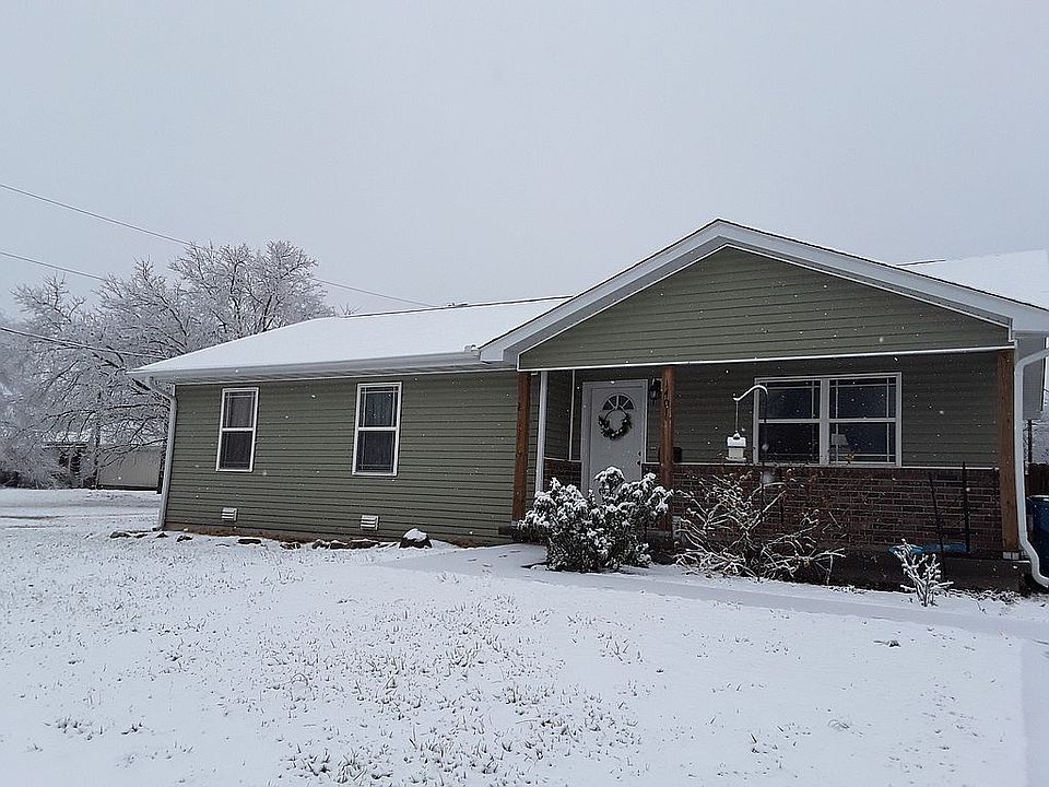 2nd image of 1401 Central St