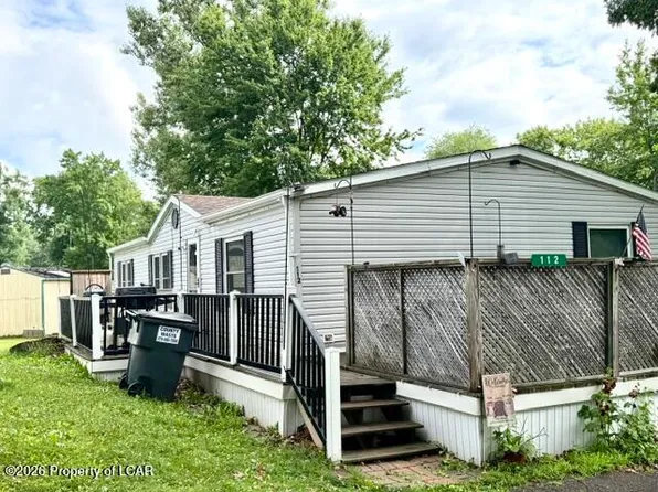 112 Valley Stream Park, Mountain Top, PA 18707