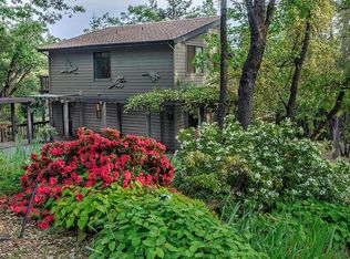 13652 Barker Ln, Grass Valley, CA 95945