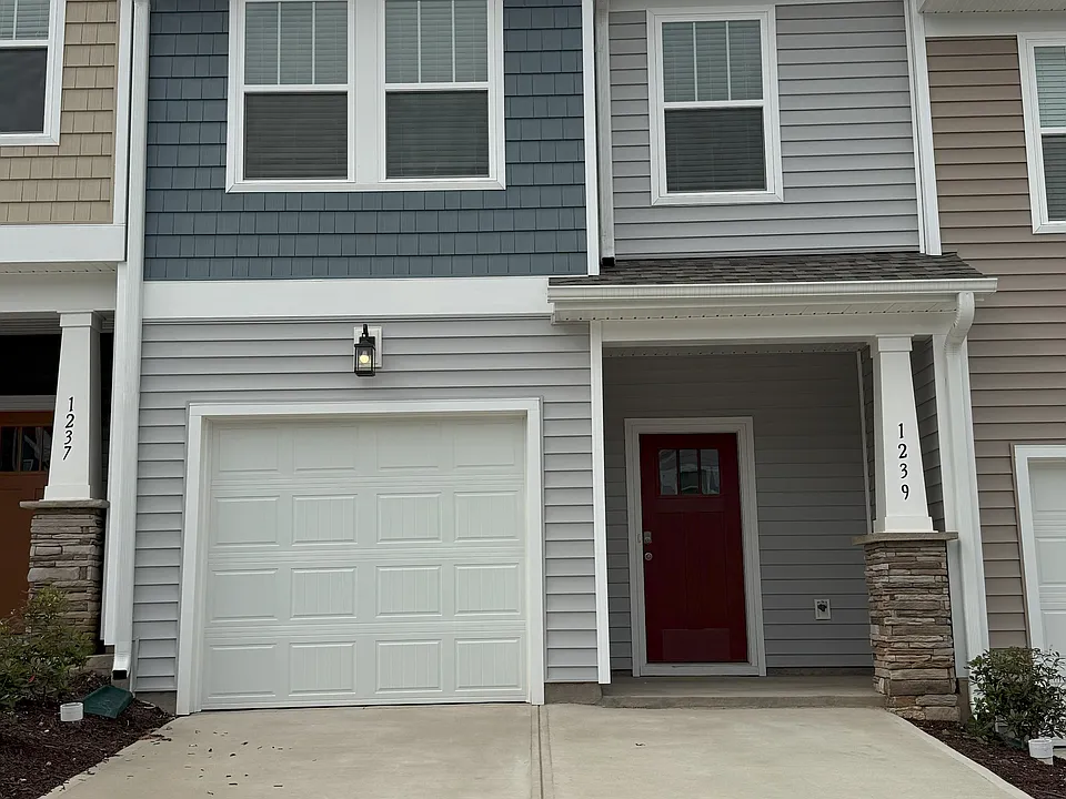 1239 Cherry Orchard Rd