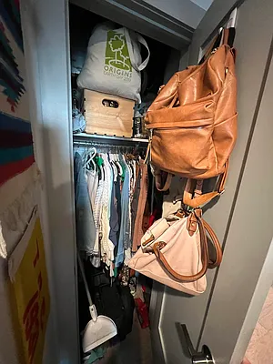 Rented by Delmark Realty LLC | media 49