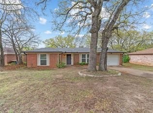 508 Lake Crest Pkwy, Azle, TX 76020