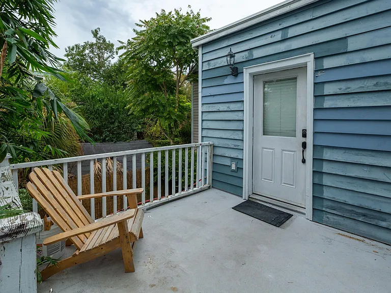 13 Elizabeth St #B — Photo 38