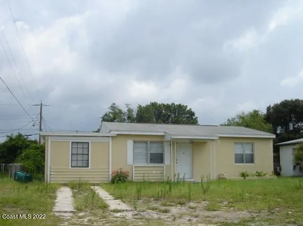 1052 Olive St, Cocoa, FL 32922