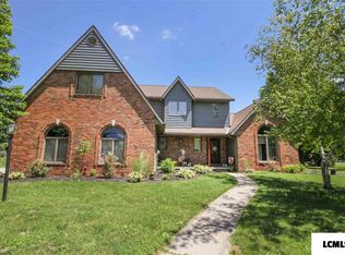 34 Bayhill Dr, Lincoln, IL 62656