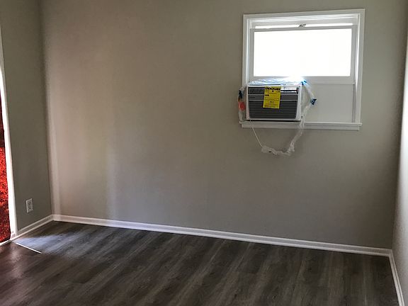 2nd image of 1041 19th St APT 1