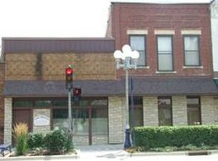 209 E Main St, Anamosa, IA 52205