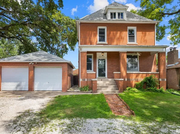 2511 Martin Luther King Jr Dr, Peoria, IL 61604