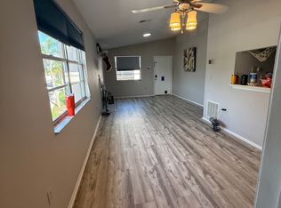 3880 59th Ave W, Bradenton, FL 34210