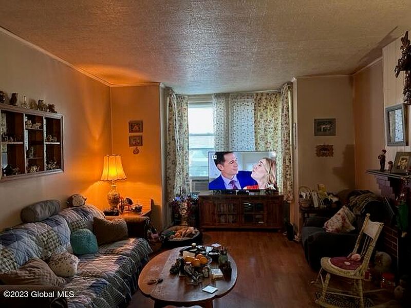 5th image of 3 Pawling Avenue