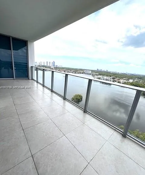 17111 Biscayne Blvd #2102 — Photo 39