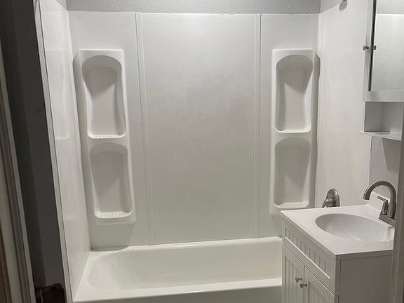 4th image of 2151 E Oklahoma Pl