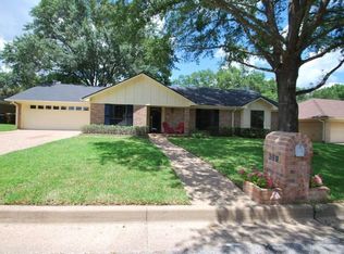 601 W Rieck Rd, Tyler, TX 75703