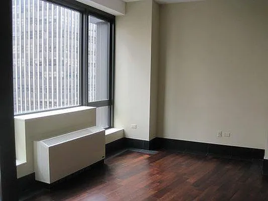 Rented by Keller Williams NYC | media 31