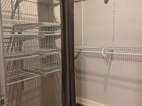 5th image of 336-645 W 9th St #336