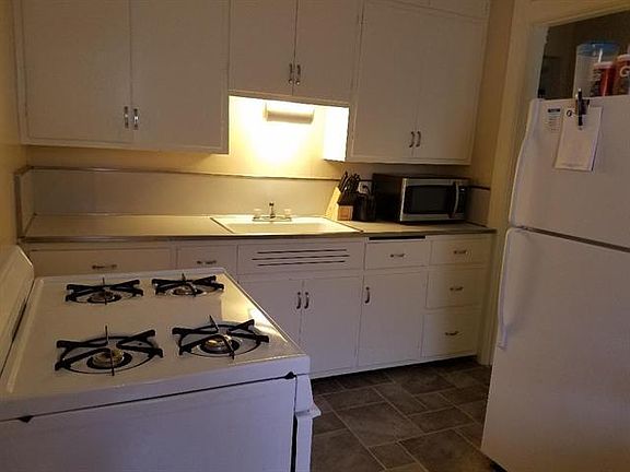 5th image of 723 E Centerway APT 2