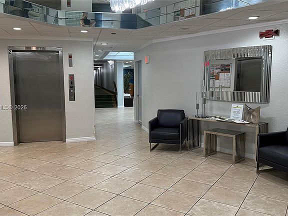 5th image of 1200 Saint Charles Pl APT 420