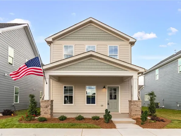 1712 Creekline Dr, Kernersville, NC 27284