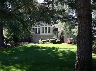 1076 SE Belle Aire Dr, Grants Pass, OR 97526