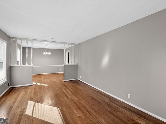 4th image of 3325 Idle Creek Way