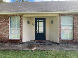 88 Steiner Rd, Lafayette, LA 70508