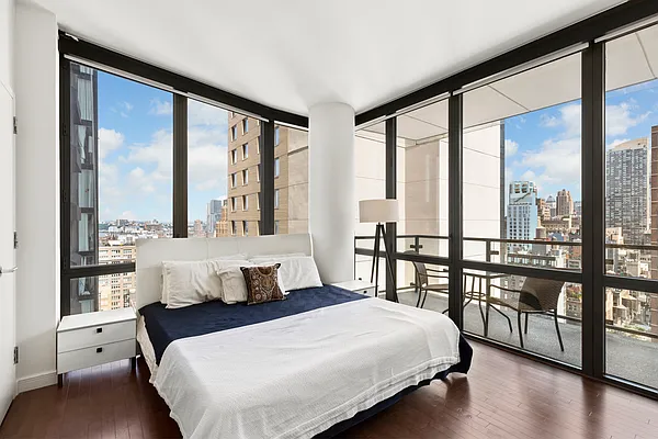 Rented by Compass | media 26