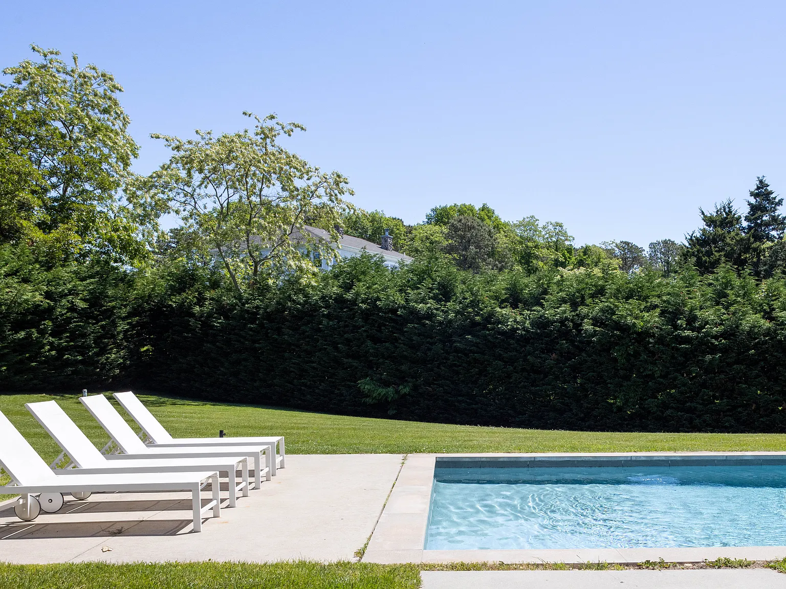 Eastway Estate | Home with Private Pool | Rove Travel — Photo 3