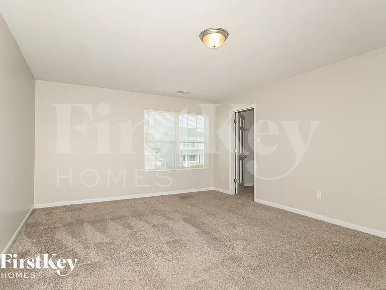 5454 Misty Crossing Ct — Photo 9